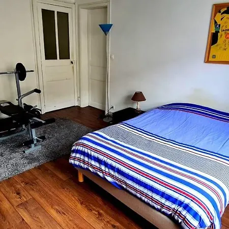 Charming 53m Located In * נאנט