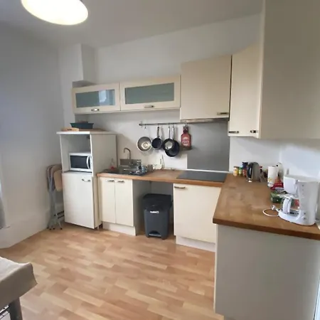 Apartment Charming 53m Located In *